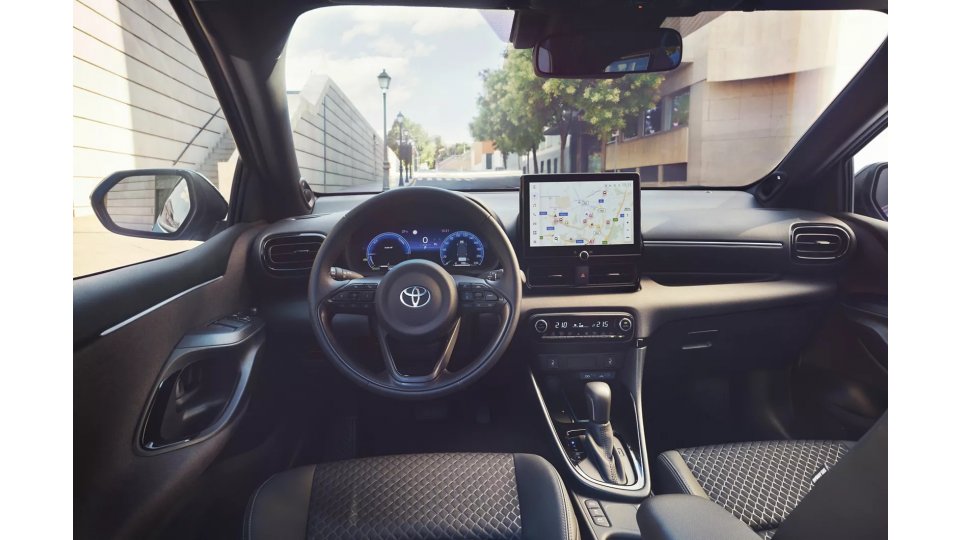 TOYOTA YARIS 1.5 HYBRID 116hp ACTIVE PLUS