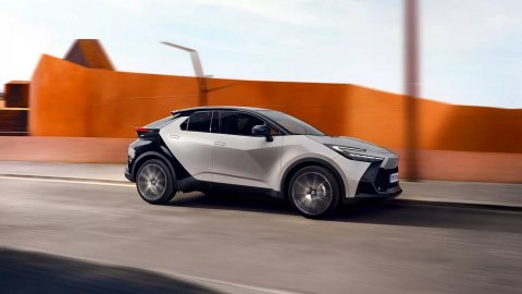 TOYOTA CHR 1.8HEV C-ULT