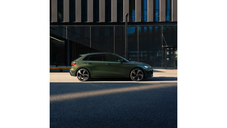 AUDI A3 SPORTBACK INSPIRE TFSI 116HP