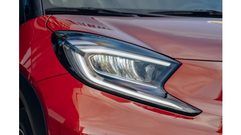 TOYOTA AYGO X X-PLAY 1.0L 72hp 5MT