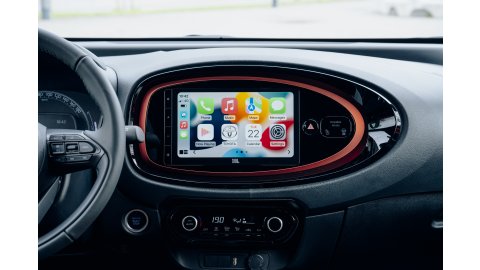 AYGO CROSS X X-STYLE 1.0L 72hp 5MT