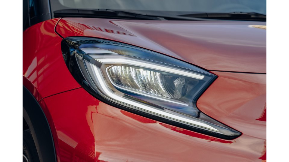 TOYOTA AYGO CROSS X X-PULSE 1.0L 72hp 5MT