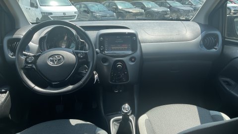 TOYOTA AYGO 2021 72PS