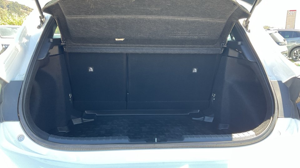 TOYOTA COROLLA ACTIVE PLUS 2024 140PS