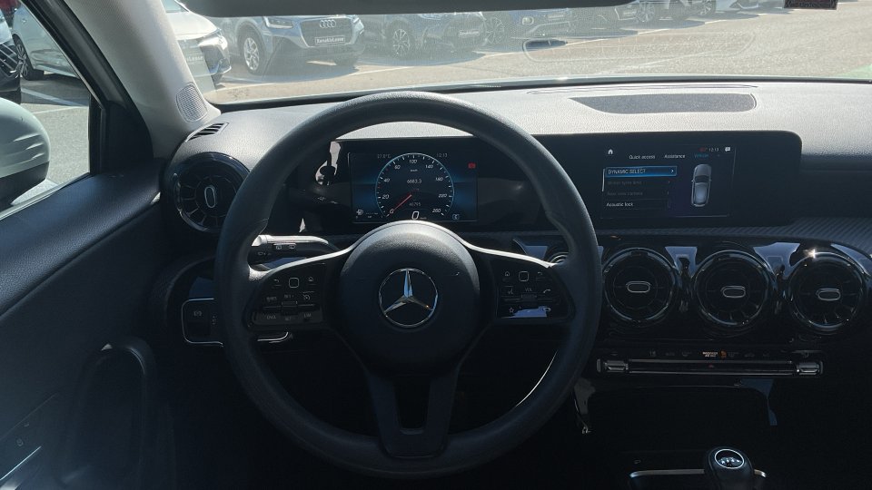 MERCEDES BENZ A160 2020 109PS 