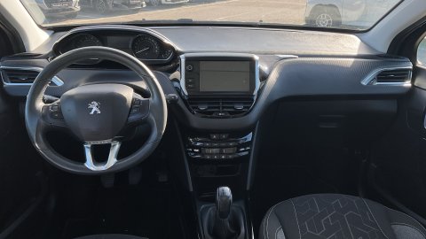 PEUGEOT 2008 1.2 2019