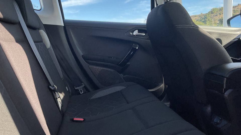 PEUGEOT 2008 1.2 2019